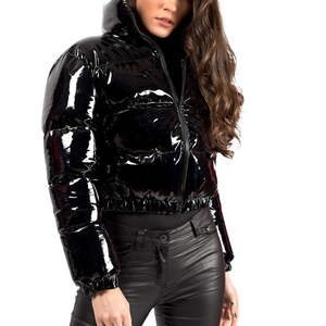 Chaqueta Acolchada de Lona Tejida para Mujer, Cálida para Invierno, con Relleno de Poliéster, Diseño Estampado, Cierre de Cremallera y Capucha - Product Image 4