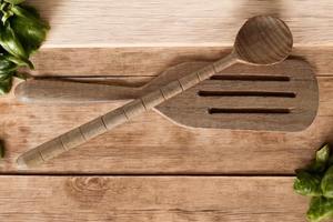 Cuchara Coladora de Madera Chapada en Oro, Hecha a Mano, Duradera, con Mango Largo y Pulido Espejo, para Fiestas, Sopa Ramen, Olla Caliente - Product Image 4