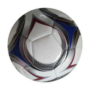 Balón de fútbol de cuero con logotipo personalizado ligero con bobinado de nailon para entrenamiento deportivo en equipo y partidos deportivos - Product Image 4