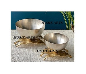 Bol de service alimentaire en laiton de couleur noire Design antique chocolats de forme ronde bol de service au meilleur prix en Inde - Product Image 4