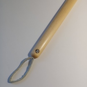 อุปกรณ์เสริมที่ทำจากไม้สีน้ำตาลอ่อนที่เรียบง่ายมีเส้นสะอาดและเมล็ดพืชธรรมชาติที่เหมาะสำหรับการจัดแสดงในบ้านและจัดแต่งทรงผมทุกวันจากอินเดีย - Product Image 6