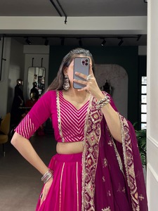 Precioso algodón de aspecto con encaje Touch Lehenga Choli Fabricante y proveedor de Surat a precio barato - Product Image 2