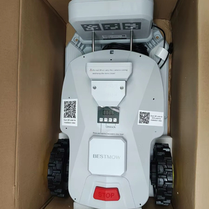 เครื่องตัดหญ้าอัตโนมัติ Tom NFast Delivery BestMow T100 สำหรับพื้นที่ 1.5 เอเคอร์ พร้อมระบบชาร์จไฟเอง เงียบสงบ รับประกัน 3 ปี และระบบเสียงรอบทิศทาง - Product Image 1