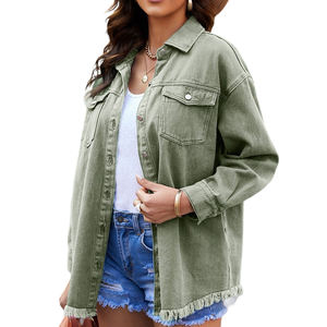 Chaqueta vaquera sostenible para mujer 2025 Chaqueta vaquera para mujer Precio al por mayor de acentos desgastados de alta calidad - Product Image 3