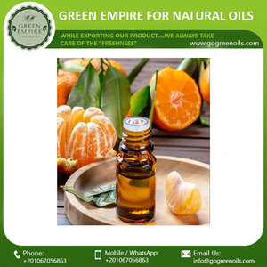 Aceite esencial de mandarina orgánico de alta calidad puro para productos de limpieza para el cuidado de la piel Suministro a granel al por mayor del fabricante - Product Image 5