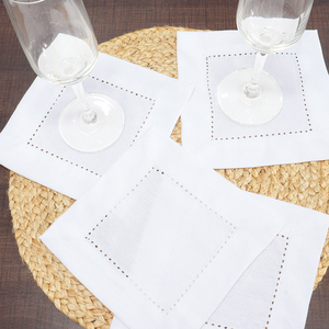 100% Serviettes de cocktail à ourlet en lin blanc Mini serviettes réutilisables de 6x6 pouces avec sous-verres en lin Écologique et chic - Product Image 2