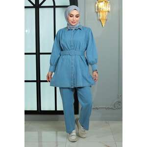 Conjunto Casual de Dos Piezas para Mujer, Talla XXS/XS, Shorts de Mezclilla a Media Pierna con Cuello Redondo y Hombros Acentuados, 100% Algodón - Product Image 3