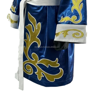 Fabricant de Robes de Boxe à Marque Privée – Robes de Cérémonie à Capuche en Satin Personnalisées – Vêtements de Boxe en Gros - Product Image 4