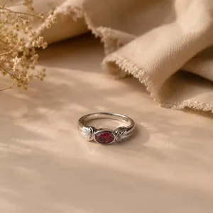 Anillo de Acero Inoxidable Chapado en Oro de 18K con Nudo Celta para Niños - Product Image 2