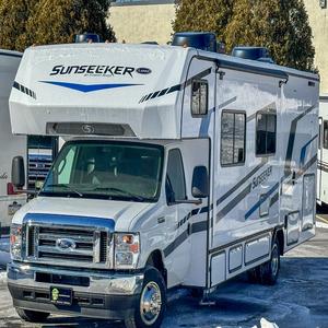 Autocaravana Forest River Sunseeker Clase C Disponible Ahora, Compre una Autocaravana de Primera Calidad, Entrega Rápida, Comience Su Aventura Sin Retraso - Product Image 4