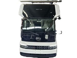 Camping-car de luxe B-Y-D Diesel manuel 4x2 avec coque en fibre de verre pour les voyages en plein air - Product Image 2