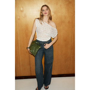 Blusa de Encaje para Mujer GRIMELANGE - POSITANO con Hombros Descubiertos y Ajuste Cómodo - Product Image 4