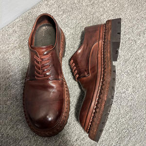 Chaussures habillées élégantes pour hommes en cuir véritable et en cuir de vachette, idéales pour les mariages, les banquets et les réunions - Product Image 3