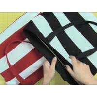 Tas Fashion Berlapis Kain Kanvas dengan Ritsleting/Bukaan Terbuka, Warna Solid, Garis Horizontal, Portabel dengan Hiasan Rantai