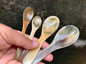 Cuchara de Cuerno Hecha a Mano, Tamaño Perfecto para Sopa, para el Hogar o Restaurantes - Product Image 5