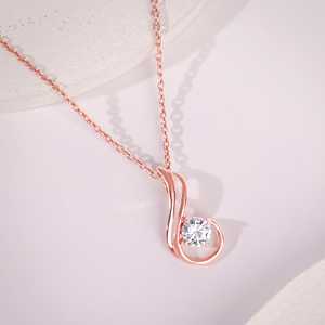 Hermoso Collar Clásico con Cadena de Eslabones en Espiral, con Diseño Moderno y Perla de Corte Cojín para Compromiso - Product Image 3