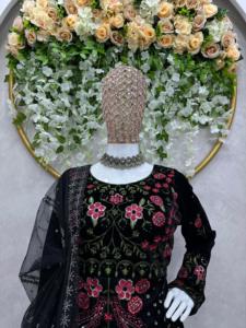 Diseñador nupcial Lehenga Choli puro Viscos cristal seda trabajo hecho a mano bordado hermoso vestido de novia listo para personas ricas - Product Image 6