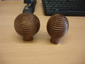 Poignées de porte en bois sculptées à la main sur mesure idéales pour les magasins de décoration intérieure à vendre - Product Image 5