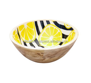 Petits bols de service en bois personnalisables Bol à fruits en bois de manguier émaillé pour une utilisation polyvalente et de la meilleure qualité - Product Image 1