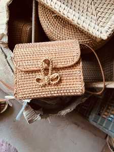 Bolso de mimbre tejido a mano de Bali, bolso de hombro cruzado para mujer, bolso de mimbre al por mayor de Handicraft Factory - Product Image 2