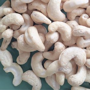 เม็ดมะม่วงหิมพานต์เม็ดมะม่วงหิมพานต์จากเวียดนามผู้ผลิตที่เชื่อถือได้ถั่วเม็ดมะม่วงหิมพานต์เม็ดมะม่วงหิมพานต์จากเวียดนามส่งออกไปยังเอเชียยุโรปตะวันออกกลาง - Product Image 1