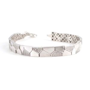 Pulsera de tenis de plata de ley 925 con patrón geométrico y piedras, accesorio de moda - Product Image 1