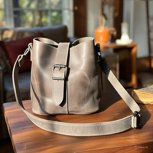 2025 nuevo diseño de lujo bolso de cuero para mujer estilo cubo moderno con logotipo mejor precio bolso de mensajero para mujer - Product Image 5