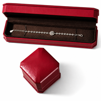 Boîte d'emballage de bijoux en similicuir rouge de qualité supérieure avec intérieur en velours doux pour les marques de bijoux et les magasins de détail