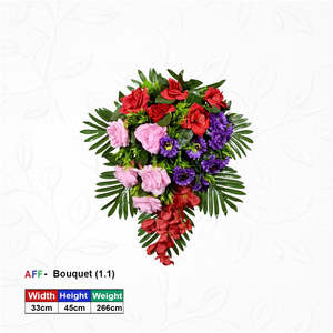 Arreglo Floral de Pared con Corazón de Flores Artificiales - Product Image 1