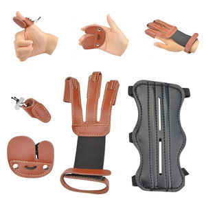 Guantes de Tiro con Arco de Cuero de Tres Dedos, Guantes Protectores para Arqueros de Arco Recurvo y Equitación, Duraderos y Cómodos - Product Image 1