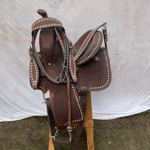 Ensemble de selle western en cuir avec décorations en bois de qualité supérieure pour la course de barils |   Accessoires en acier inoxydable façonnés à la main, ensemble de tack gratuit pour l'équitation - Product Image 3