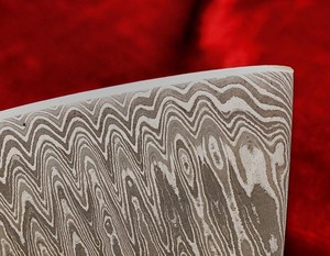 Couteau de chef de cuisine intelligent en acier fait main personnalisé en gros Couteau à viande et à légumes professionnel en acier Damas pour la cuisine - Product Image 5