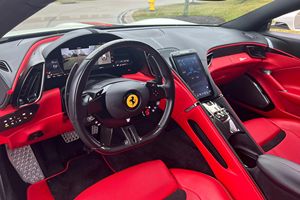 VE-RA-HI R0-MA 2021, Bajo Kilometraje, Motor en Buen Estado, Transmisión en Buen Estado, Techo Solar Panorámico, Faros LED, Listo para Enviar - Product Image 2