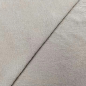 100% polyester doux au toucher 180d <span class=keywords><strong>Cey</strong></span> coupe deux tons de produits prêts Abaya teint écraser Tissu <span class=keywords><strong>Cey</strong></span> Air Flow Uragiri crêpe tissu - Product Image 5