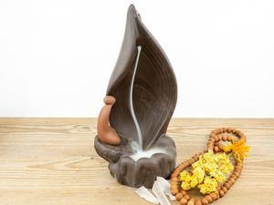 Quemador de incienso de diseño único, acabado de latón y aluminio clásico, quemador de incienso dorado, quemador de Metal curvo de Metal - Product Image 2