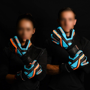 Doigt sauver haute qualité produit premium meilleur fournisseur vêtements pour adultes gants de gardien de but de football par des industries incroyables - Product Image 4
