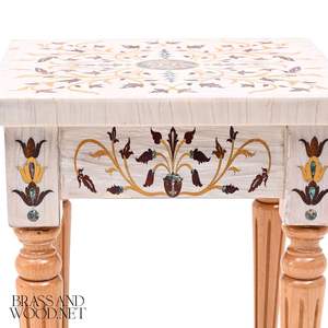 Table de service classique artisanale avec incrustation florale décorative et pieds en bois naturel pour une décoration élégante de la maison et du salon - Product Image 4