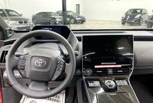 Offre exceptionnelle : Toyota bZ4 d'occasion - Prêt à être expédié - Product Image 2