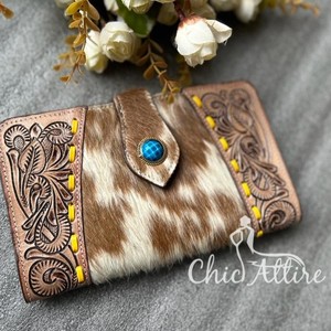 2024 fabricants à la mode haut de gamme concepteur en cuir taillé à la main à deux volets femmes grand portefeuille luxe carte porte-monnaie pochette - Product Image 1