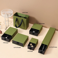 Boîte à bijoux en carton rigide de luxe haut de gamme avec tiroir coulissant en papier pour le rangement des colliers, des bagues et des boucles d'oreilles