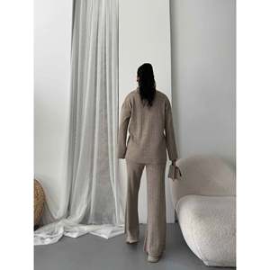 Conjunto Coordinado Casual Elegante y Modesto a Rayas 1554 - Visón - Product Image 3