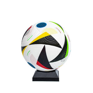 Balón de fútbol de cuero PU con logotipo personalizado de alta calidad, tamaño 5, entrenamiento de fútbol, entretenimiento de carreras, fútbol de fábrica al por mayor - Product Image 3