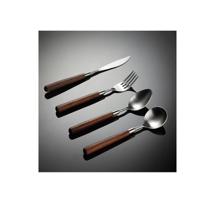 สแตนเลสช้อนส้อมช้อนกาแฟปลาน้ําชากล้องน้ําแข็งช้อนพร้อมที่จับไม้ขายร้อน - Product Image 4