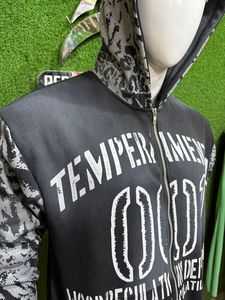 เสื้อวอร์มผ้าฝ้ายกันความร้อนสำหรับผู้ชายเสื้อฮู้ดแบบมีซิปเสื้อวอร์มผ้า100% พิมพ์ลายพรางคุณภาพสูงสำหรับผู้ชาย - Product Image 2