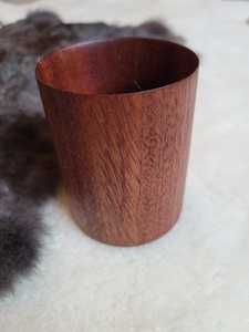 Fuente de origen Luz de madera maciza Taza de madera retro de lujo Taza alta para beber de madera maciza - Product Image 2