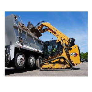 Excellent tractopelle CAT 265 avec un moteur diesel à faible kilométrage (15 heures) et un système de suspension à essieu torsionnel de qualité supérieure disponible - Product Image 1