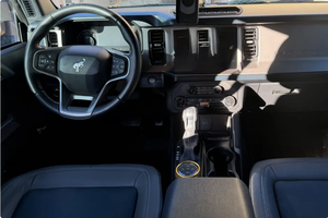 USADO, VOLANTE A LA IZQUIERDA |   CONDUCCIÓN DERECHA |   9K-MILE 2021. FORD BRONCO PRIMERA EDICIÓN NSS V6 4 PUERTAS - Product Image 2