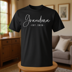 Nonna Est. T-Shirt Promozionale Minimalista ed Elegante con Font 2026 - Product Image 3