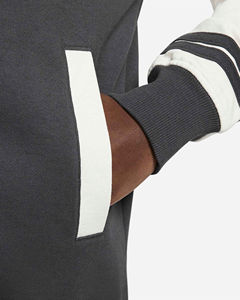 Chaquetas Varsity Personalizadas al por Mayor 2026 con Logotipo Bordado, Mangas de Cuero, Estilo Urbano Informal para Hombre y Mujer - Product Image 5