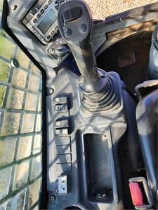 2018 Takeuchi TL12V2รถตักดินขนาด3ตันมือสองรถตักขนาดเล็ก - Product Image 5